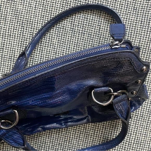 Nine West lock and chain handbag - Picture 5 of 5